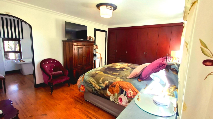 5 Bedroom Property for Sale in Roodia Free State